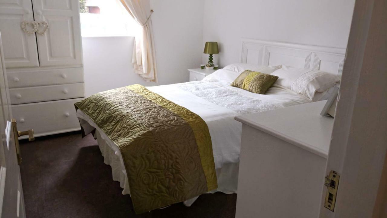 אינסקורתי Riverview Luxury Short Stay Apartment מראה חיצוני תמונה